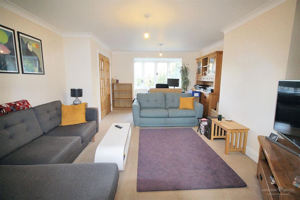 Property photo 3 of 15 Living Room