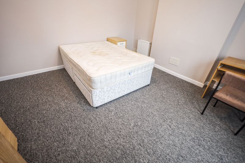 Additional image 8 of 6 bed detached house to rentOsborne Road, Winton BH9