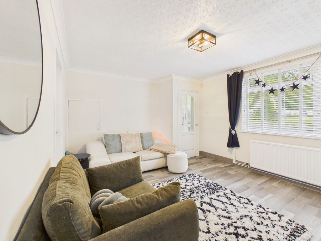 Property photo 2 of 19 5248074