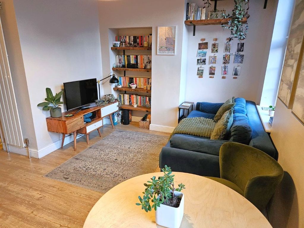 Property photo 3 of 7