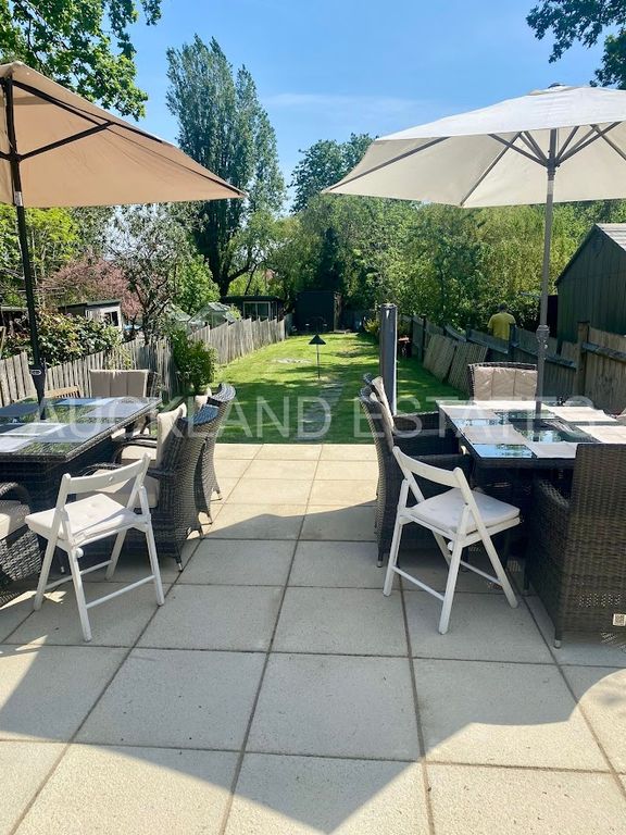 Property photo 2 of 24 Image00025-1763485564542