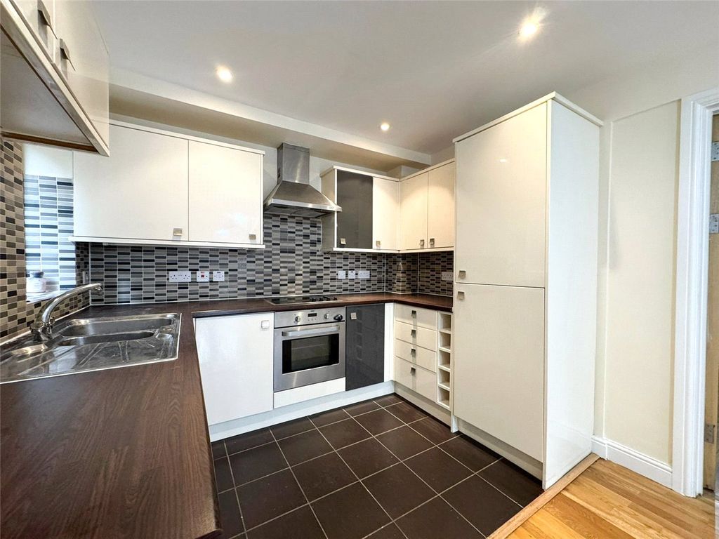 Property photo 3 of 10 Picture No. 08