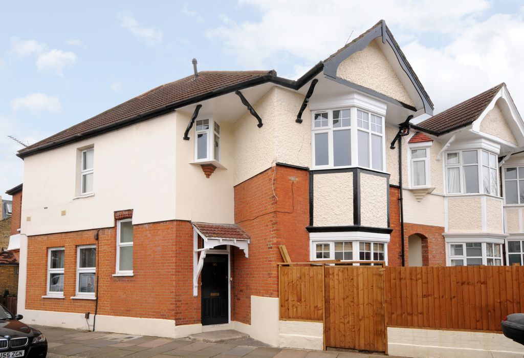 Property photo 1 of 8 1