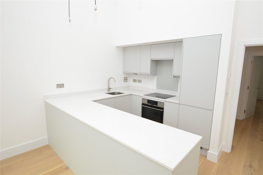 Property photo 3 of 6 Picture No. 08