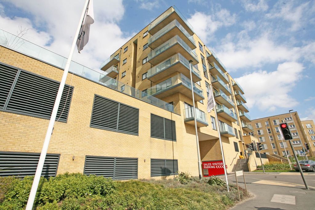 Property photo 1 of 11