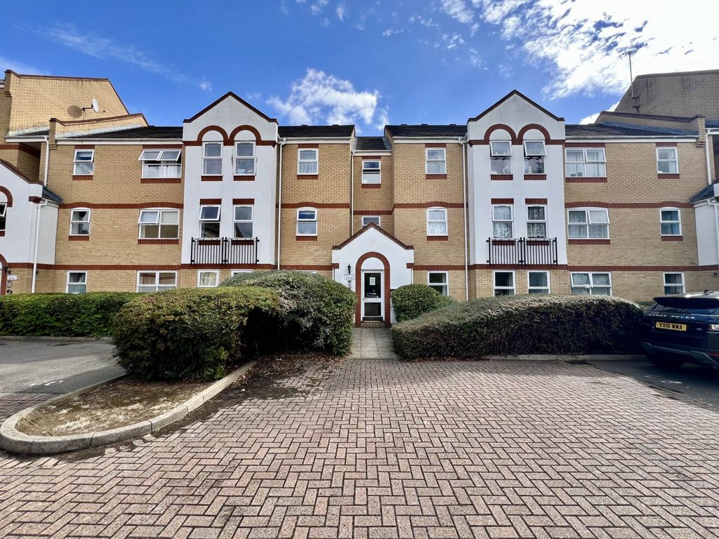 Property photo 1 of 9