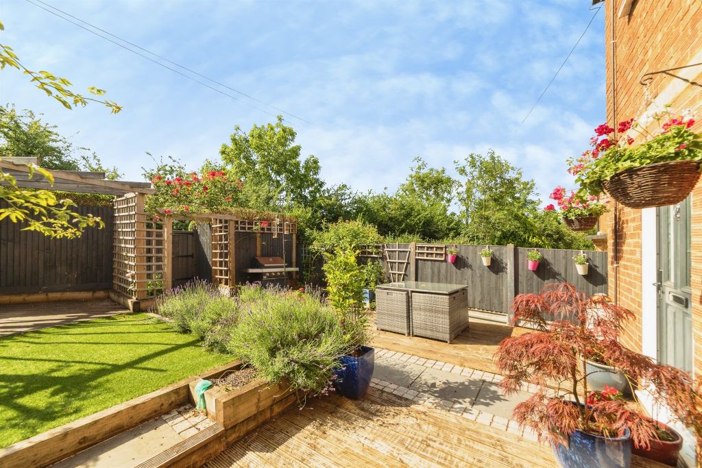 Property photo 2 of 18