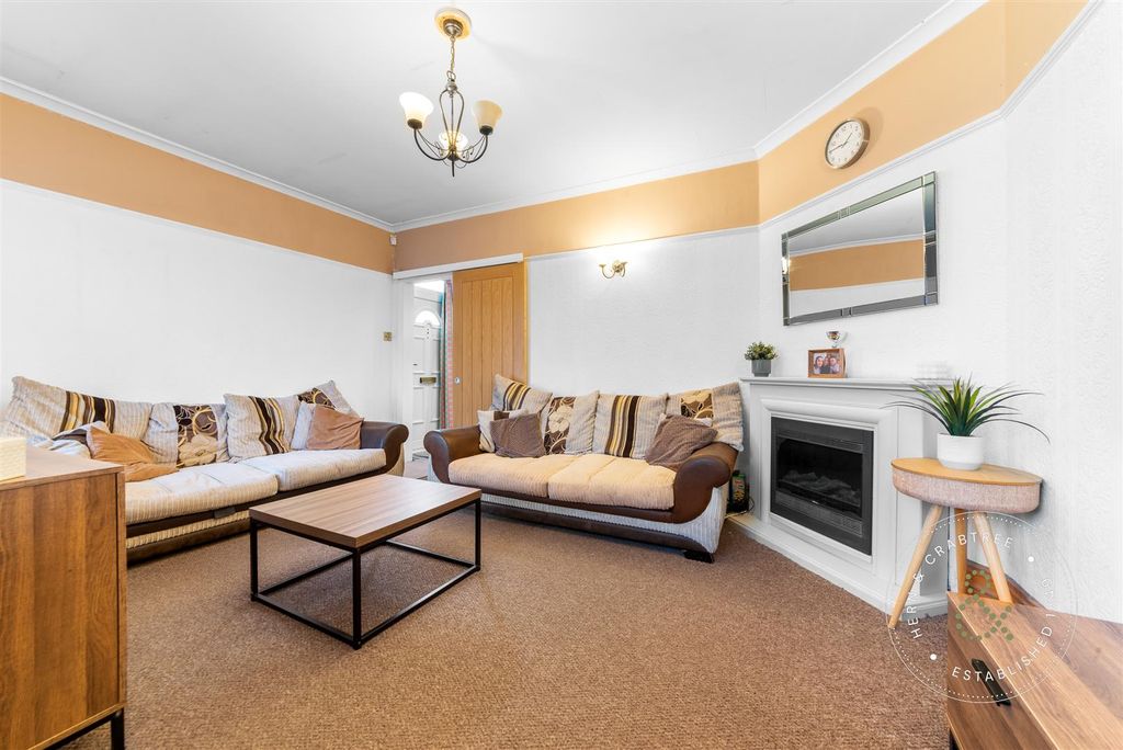 Property photo 3 of 20 Ty-Mawr-Road-08.Jpg