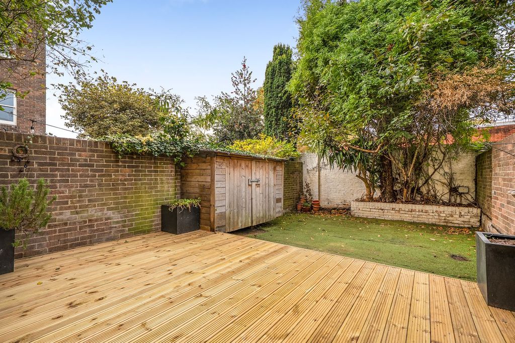 Property photo 3 of 9