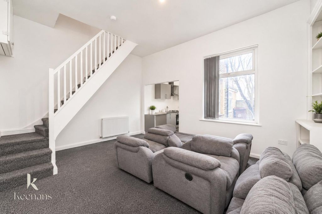 Property photo 2 of 12 1-42.Jpg