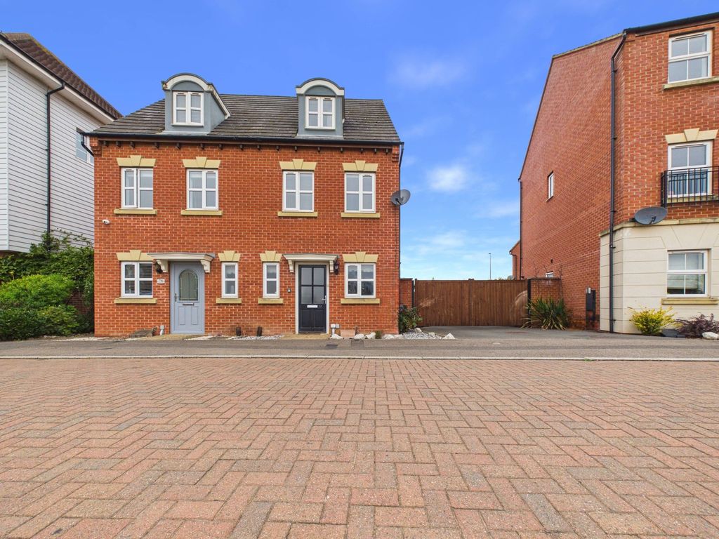 Property photo 1 of 23