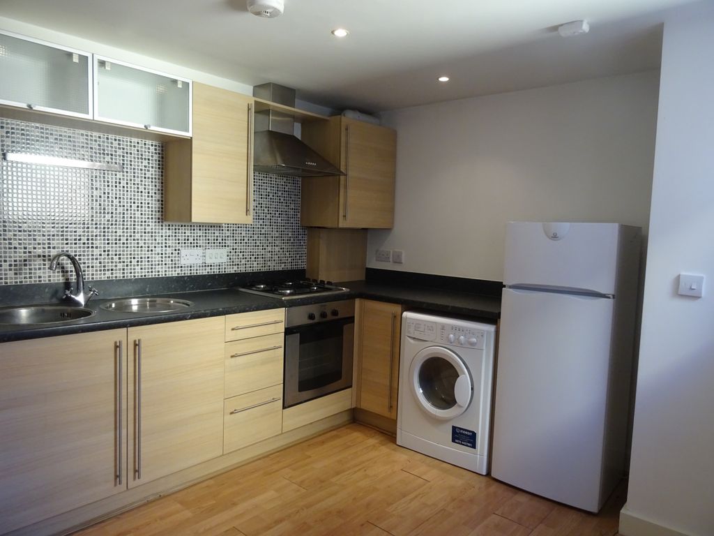 Property photo 2 of 5 Kitchen