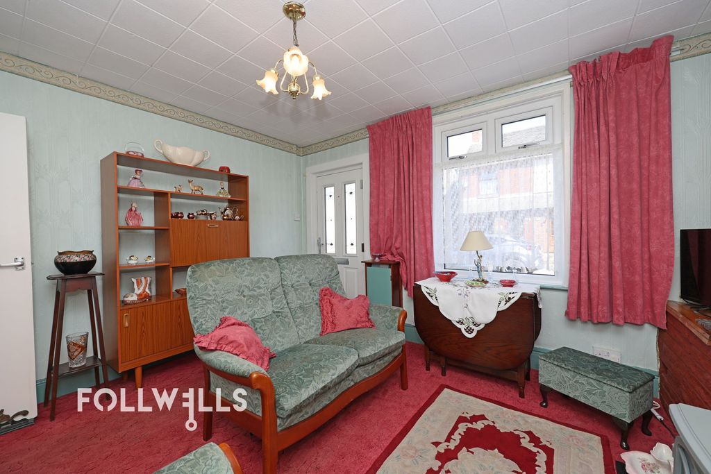 Property photo 2 of 13