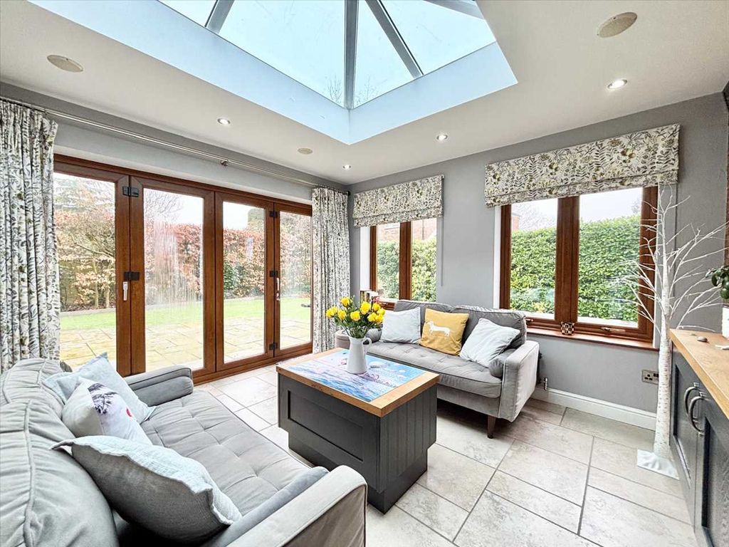 Property photo 3 of 33