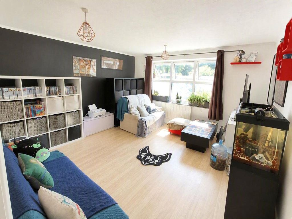 Property photo 3 of 10 Picture No. 53