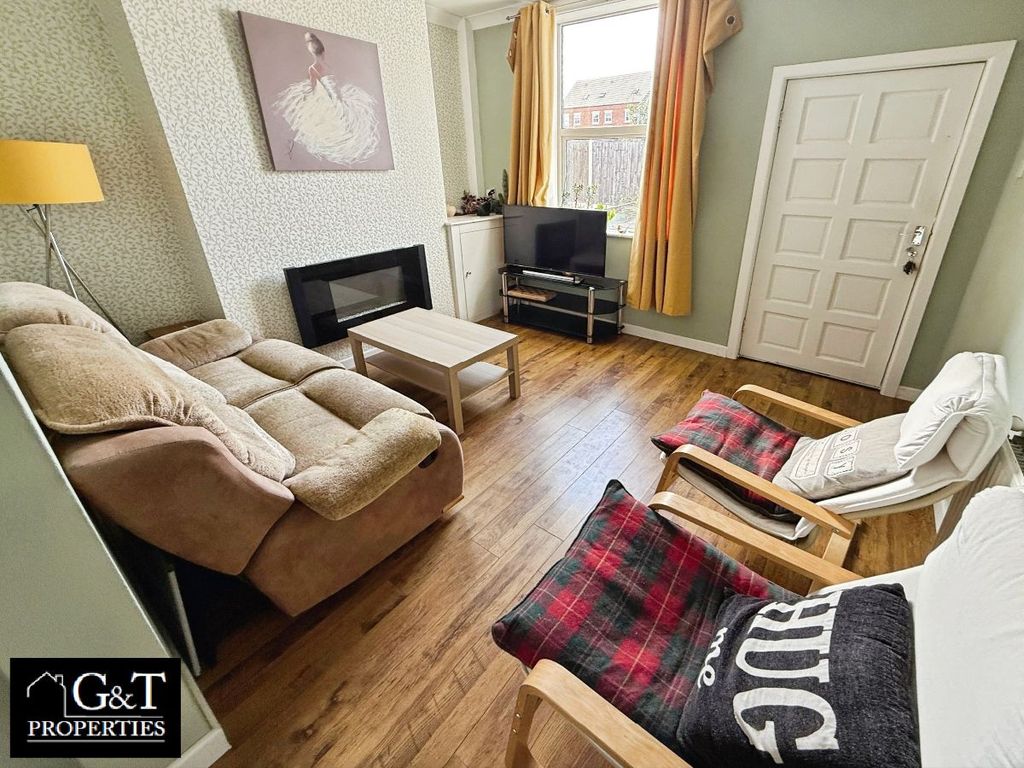 Property photo 2 of 17