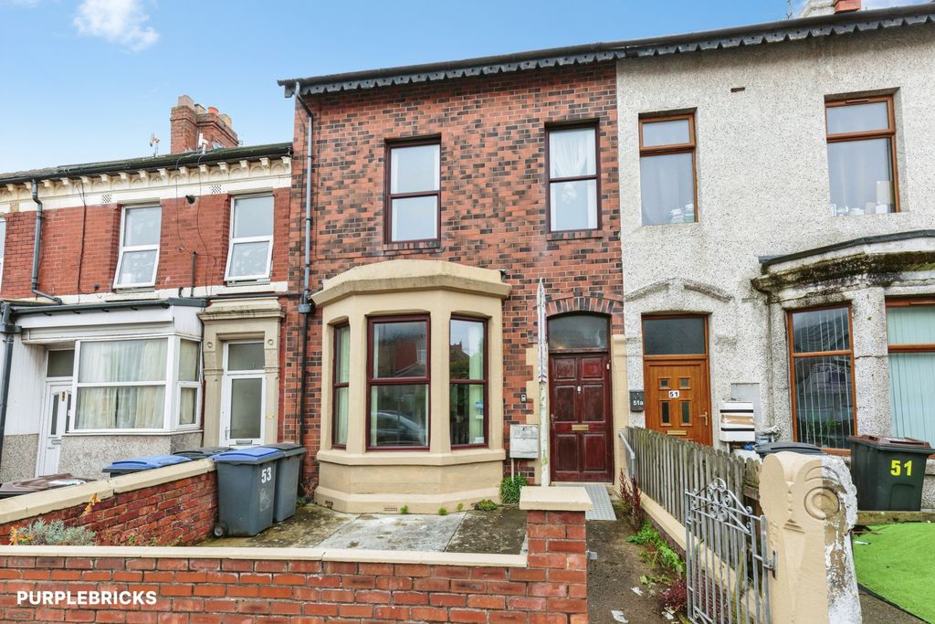 Property photo 1 of 21