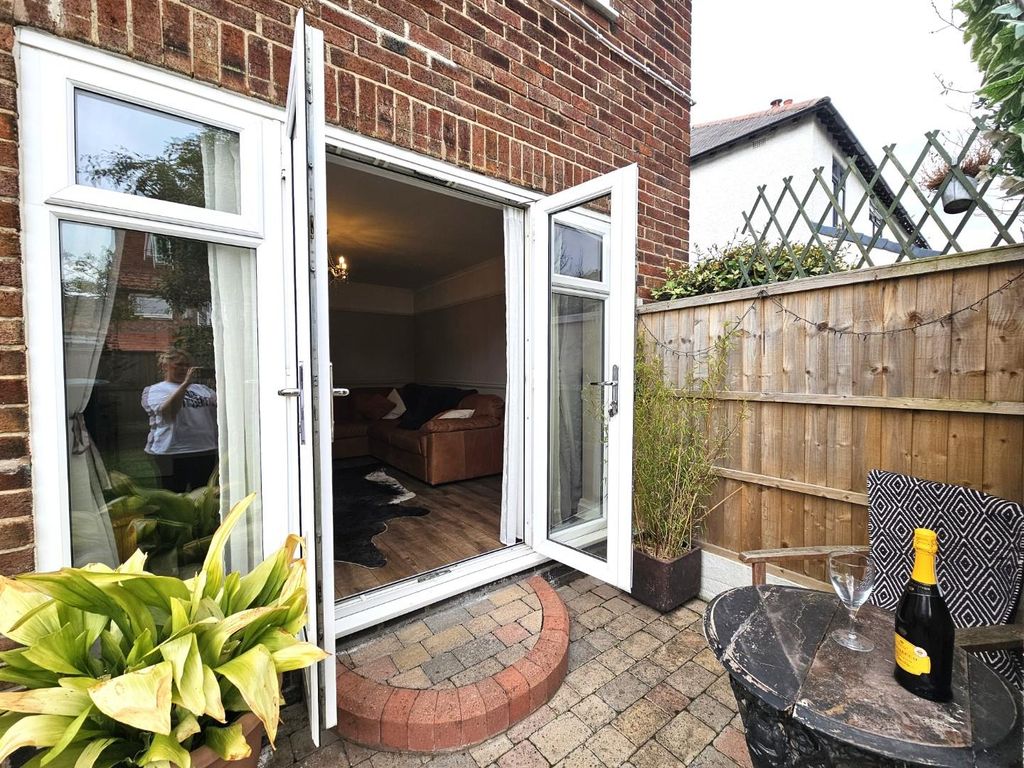 Property photo 3 of 18 52 Coro - Garden Pic4.Jpg
