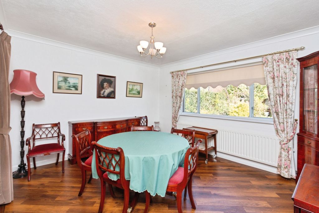 Property photo 3 of 15