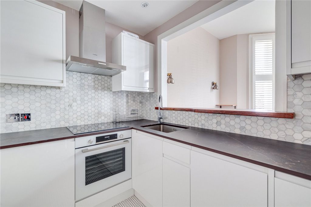 Property photo 2 of 14 Picture No. 03