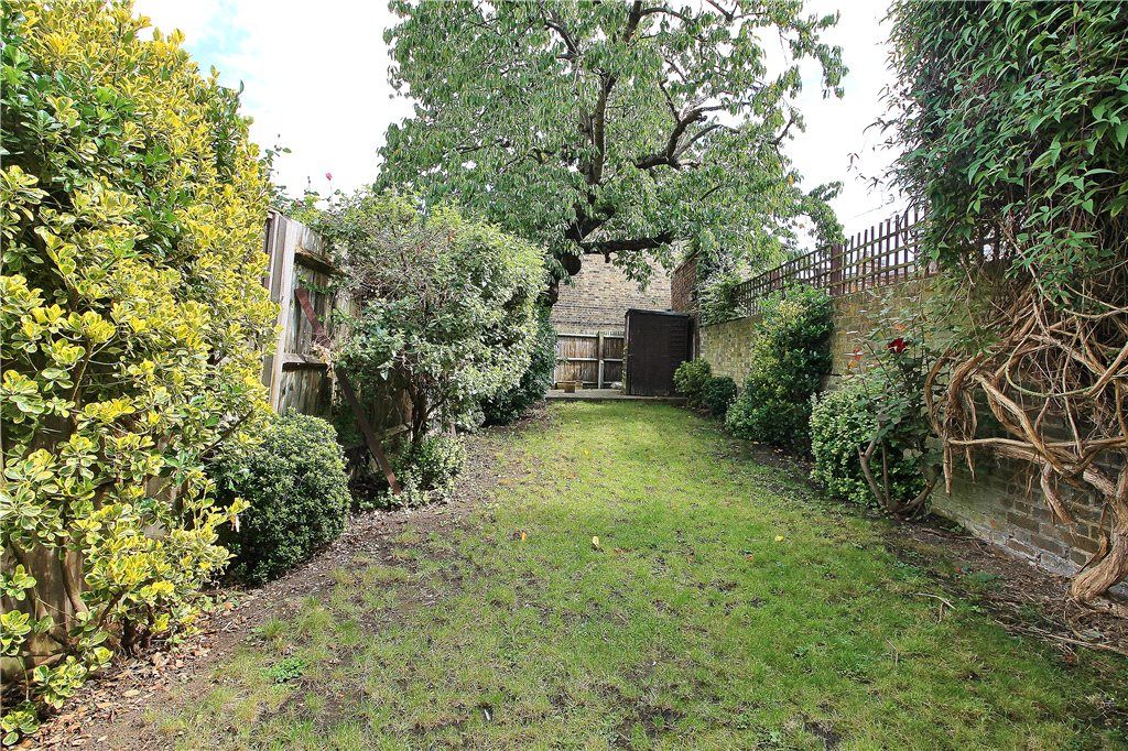 Property photo 2 of 16 Garden
