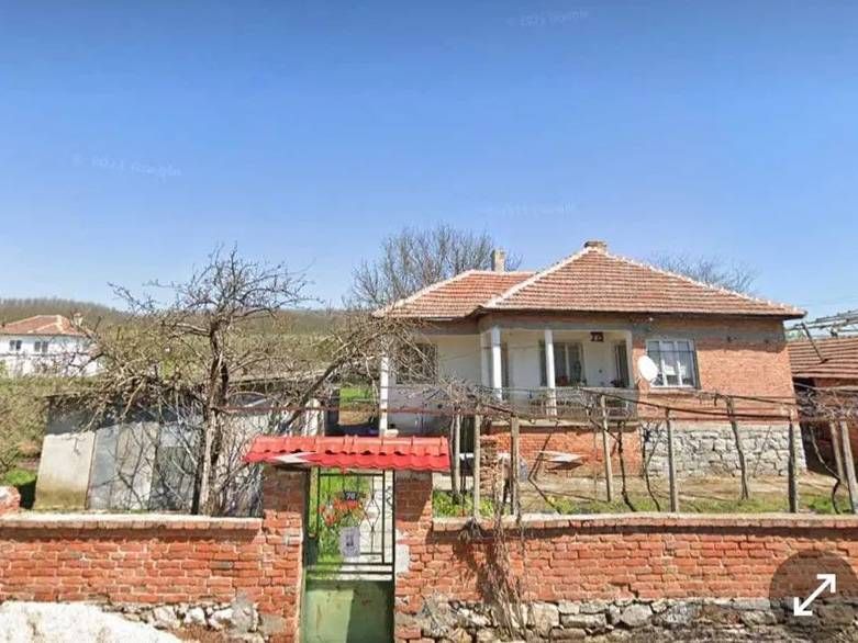 Property photo 1 of 5