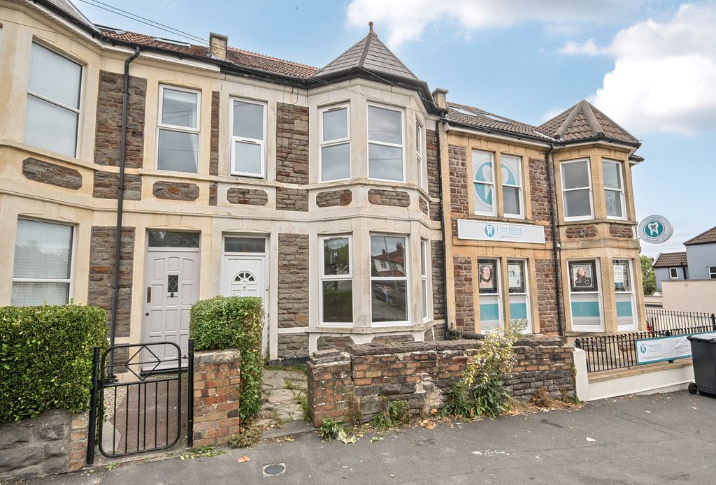 Property photo 1 of 17 1344613-2-68A6Ff4...