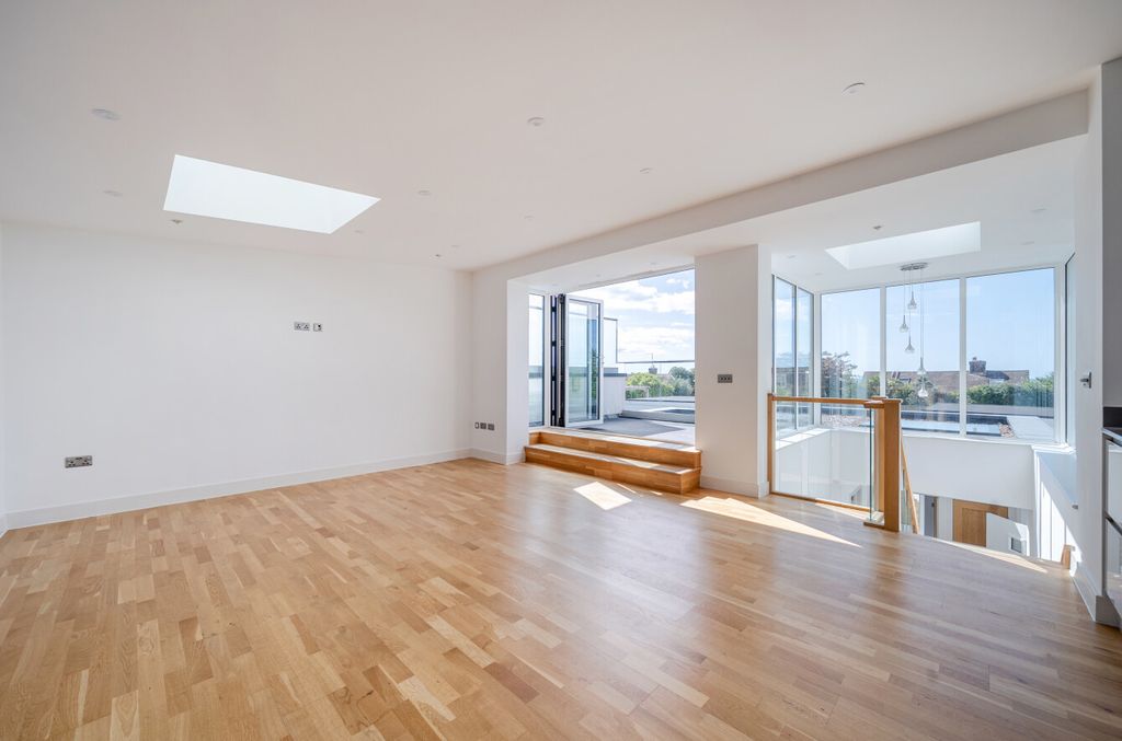 Property photo 3 of 20 1498974-10-6A6727...