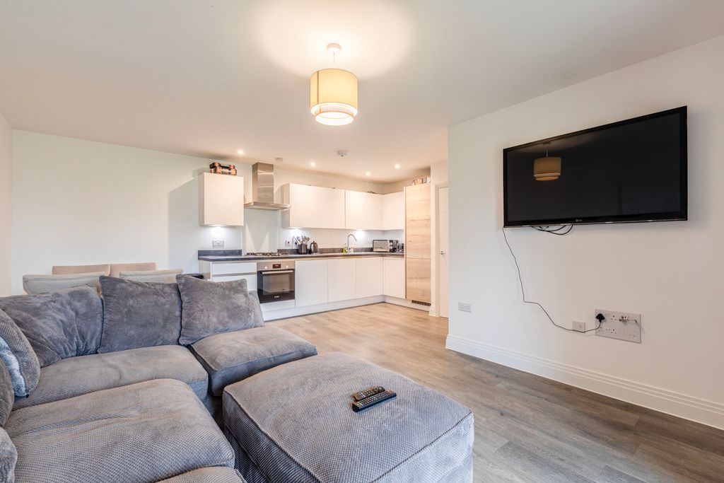 Property photo 2 of 17 Picture No. 09