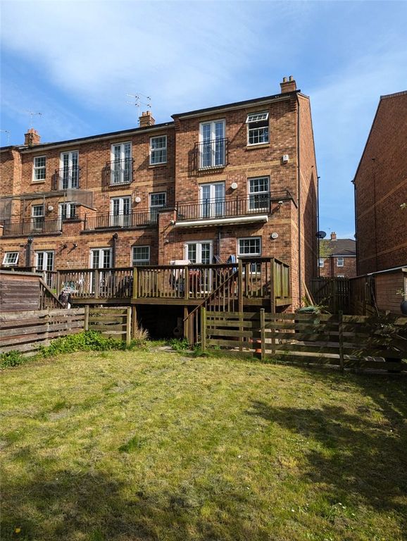 Property photo 1 of 15 Picture No. 11