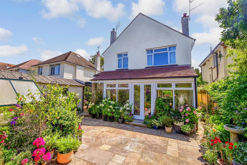 Property photo 1 of 14 Rear Garden