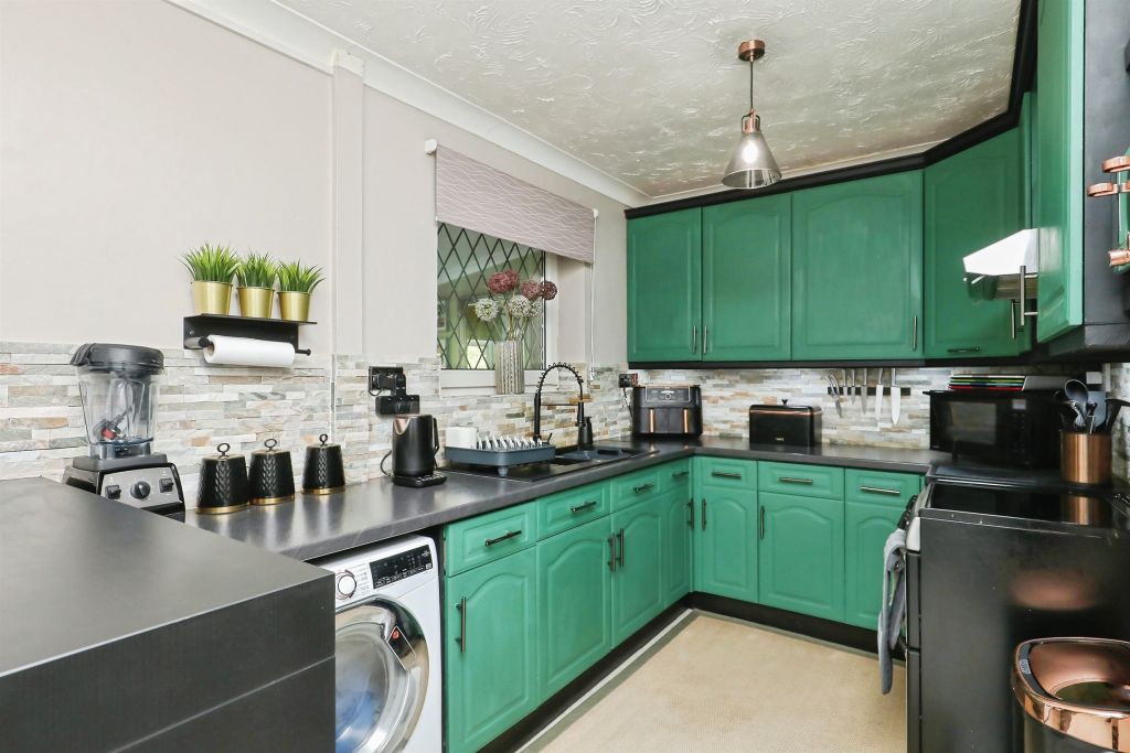 Property photo 3 of 15