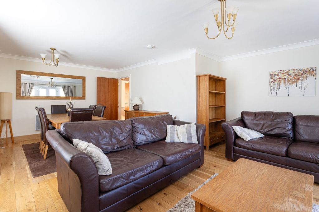 Additional image 4 of 3 bed maisonette for saleElizabeth Jennings Way, Oxford OX2