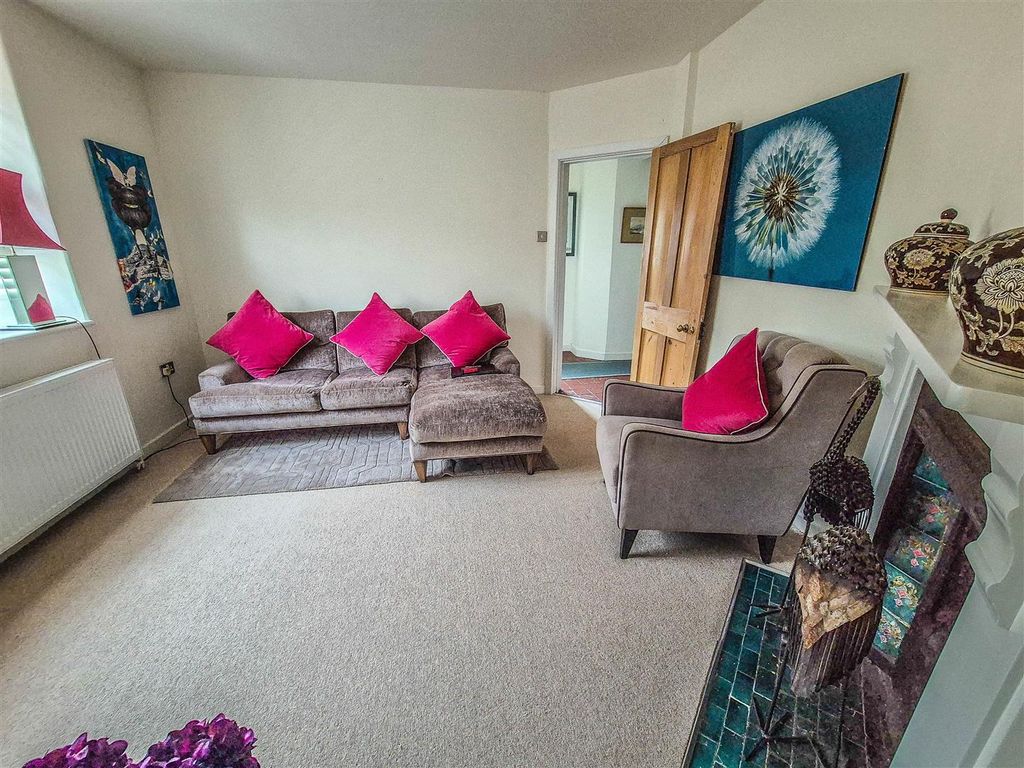 Property photo 2 of 16 Living Room