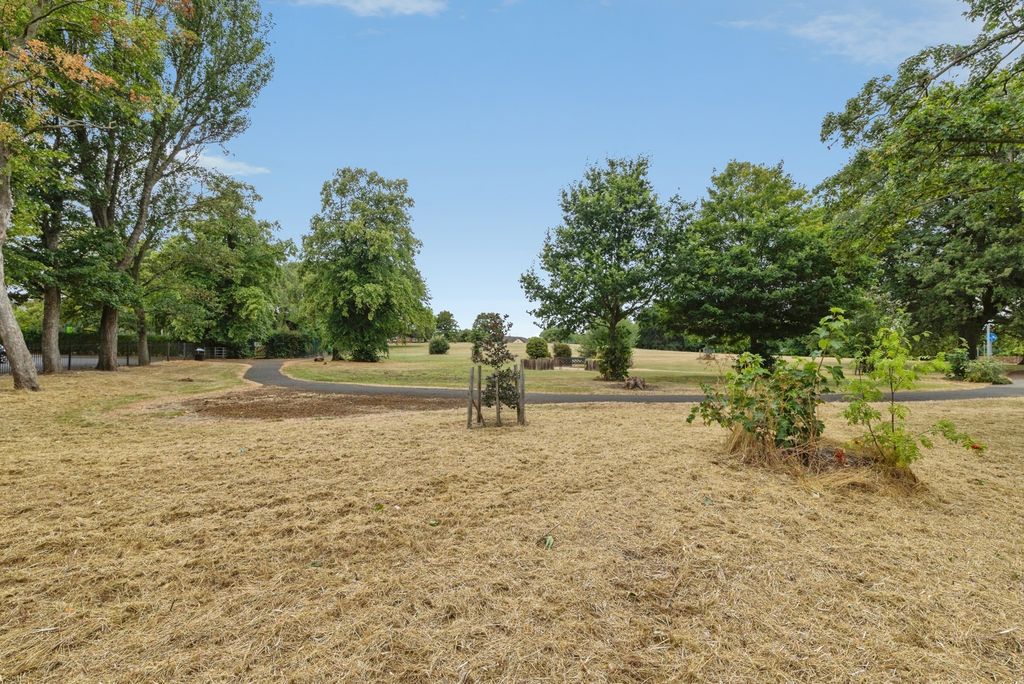 Property photo 2 of 18 Pbox-Img.Jpg