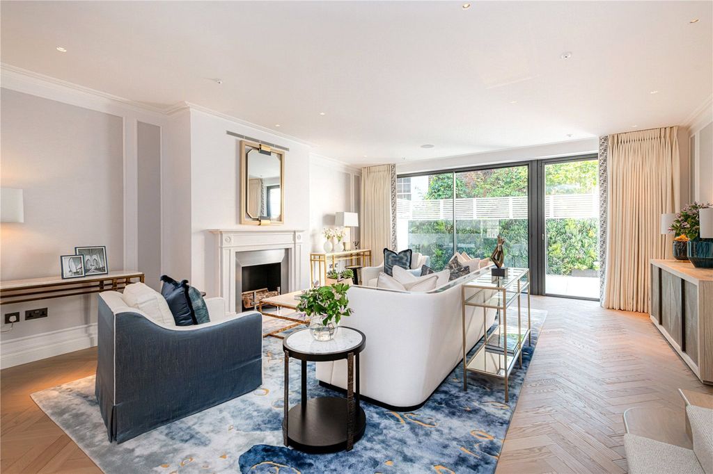 Property photo 1 of 38 Reception Room