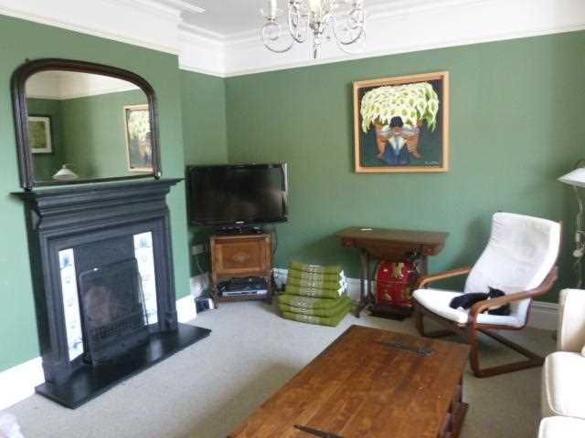 Property photo 2 of 9