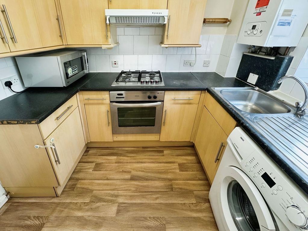 Property photo 2 of 7