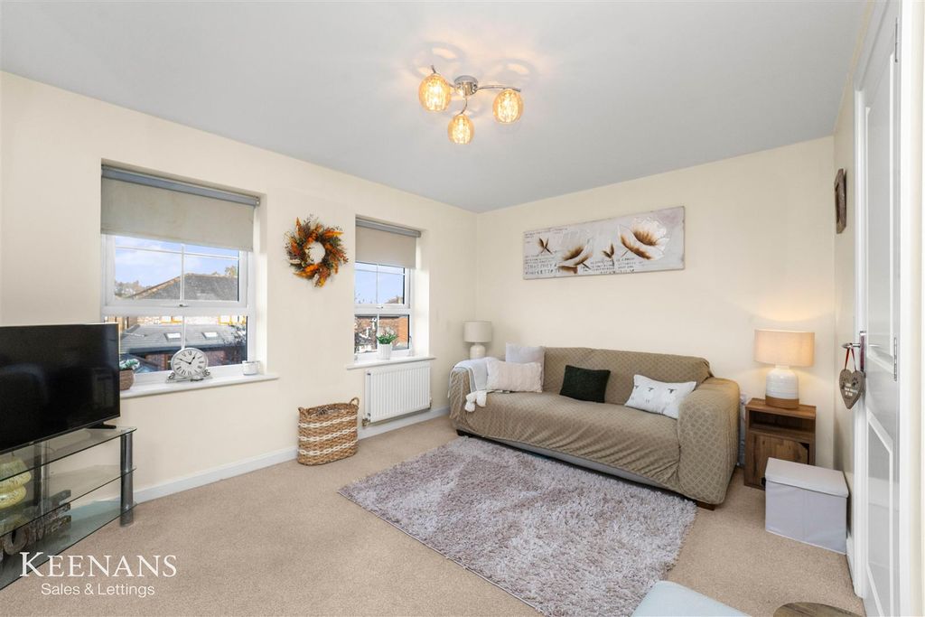 Property photo 3 of 38 5.Jpg