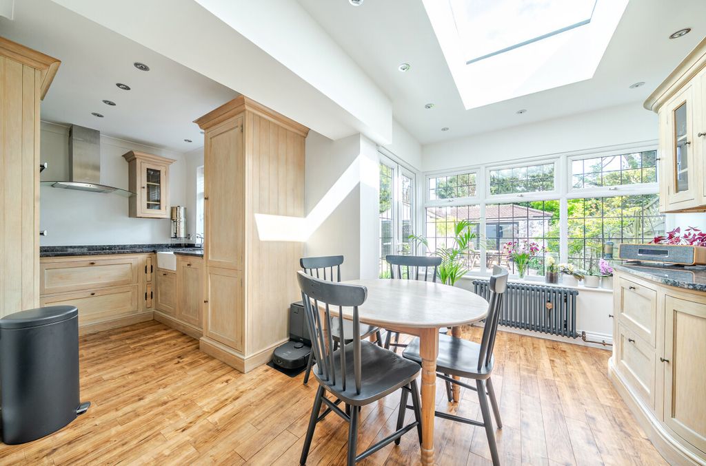 Property photo 3 of 21 1446116-15-69E125...