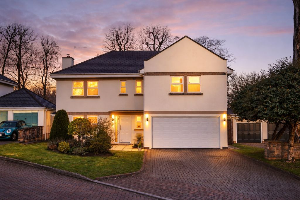 Property photo 1 of 34