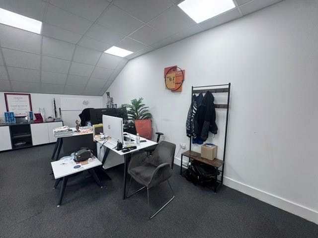 Property photo 3 of 9 5.Jpg