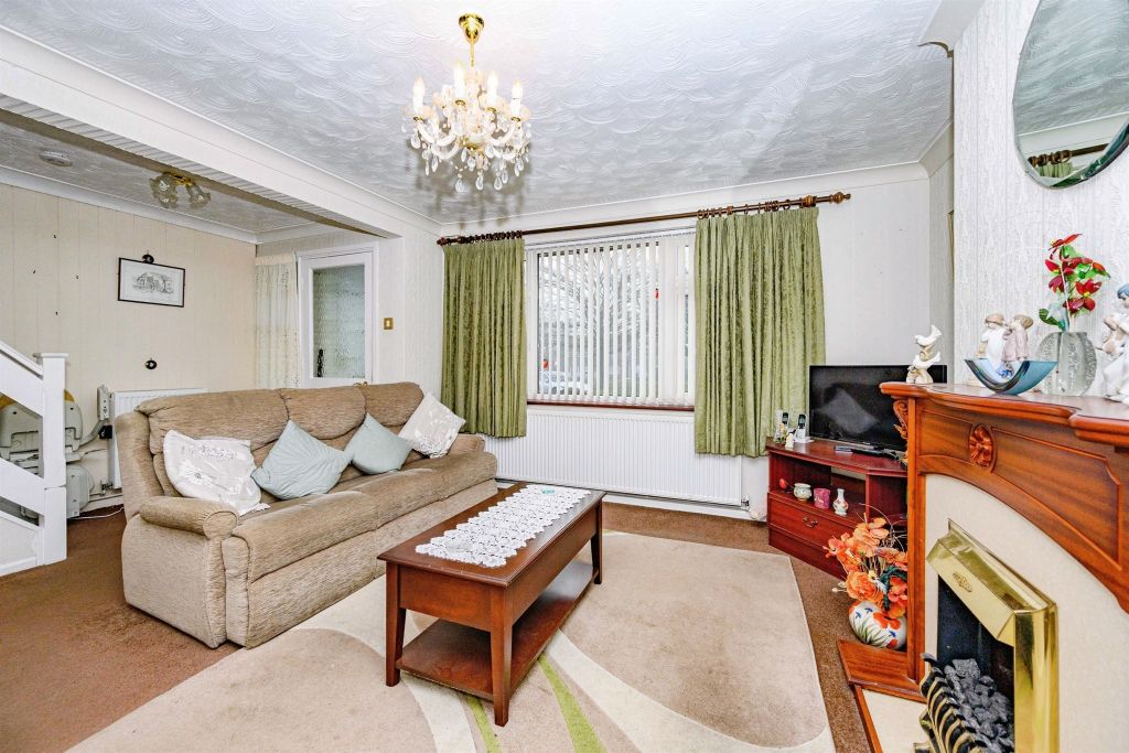 Property photo 2 of 16