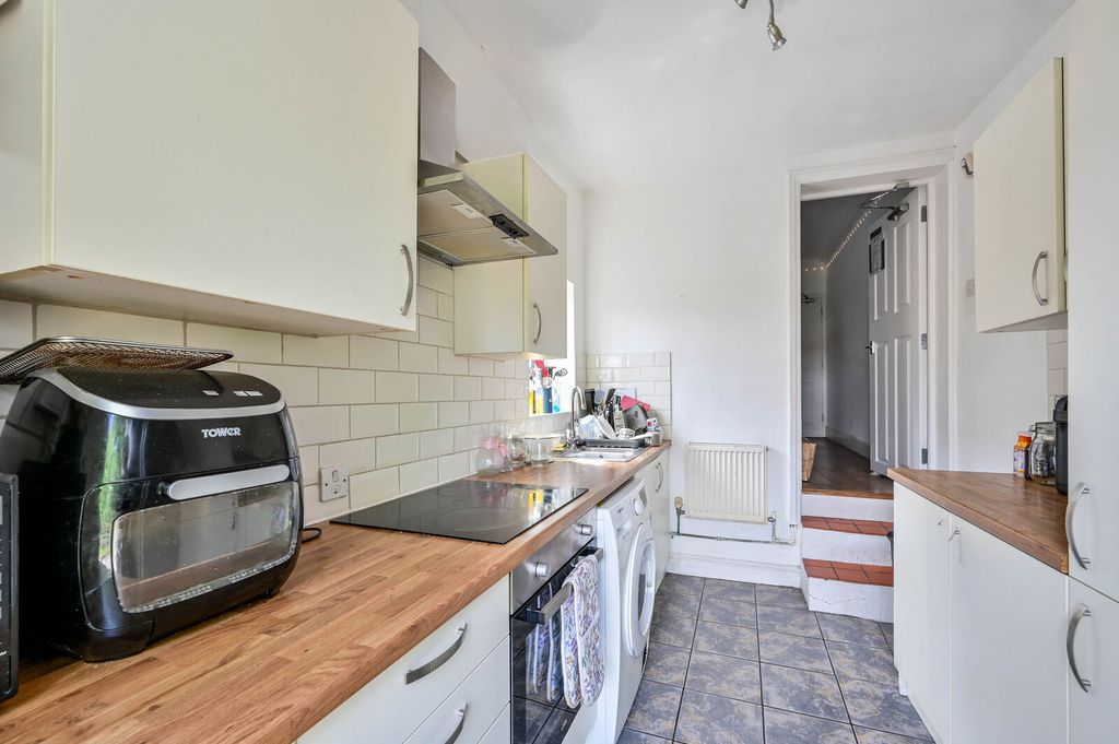 Property photo 3 of 19
