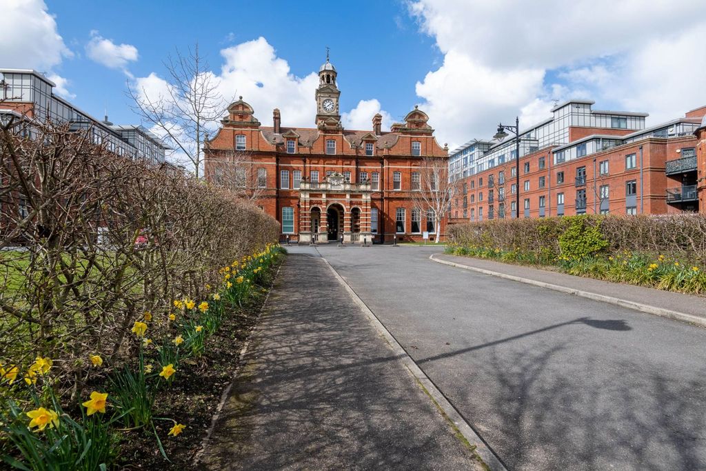 Property photo 1 of 6