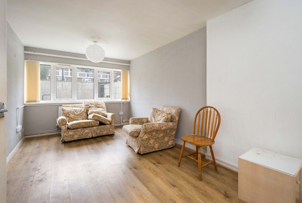 Property photo 2 of 13 Reception