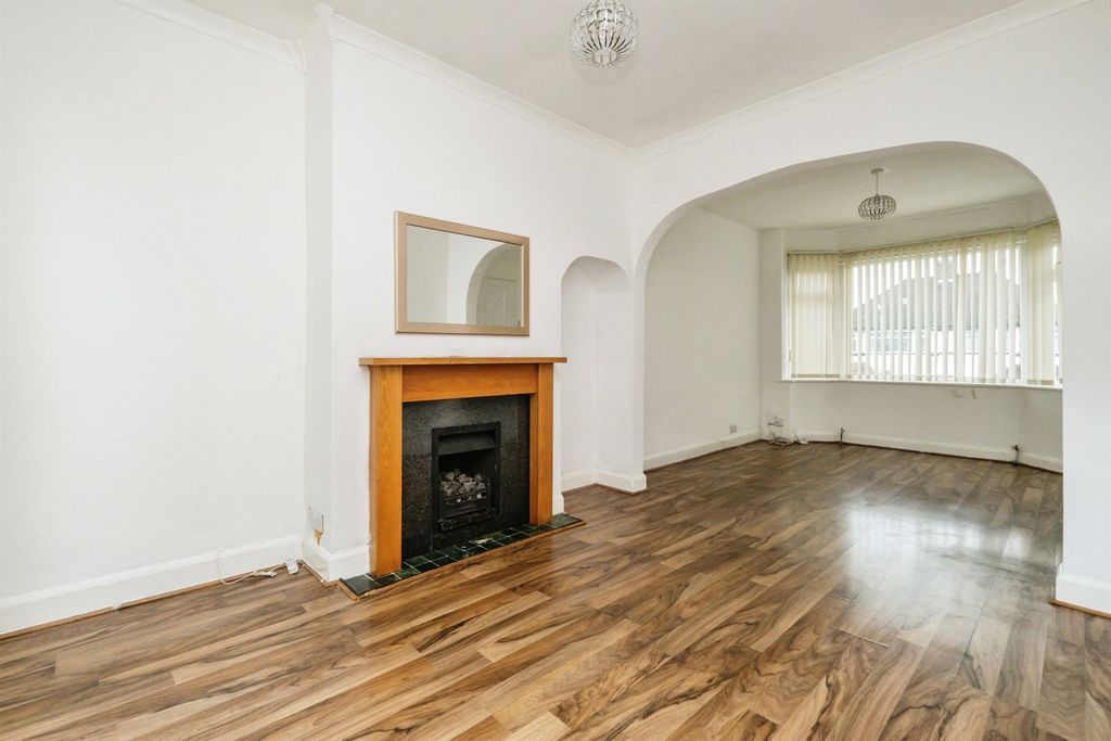 Property photo 2 of 9 Living Room