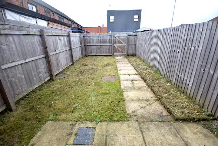 Property photo 3 of 19