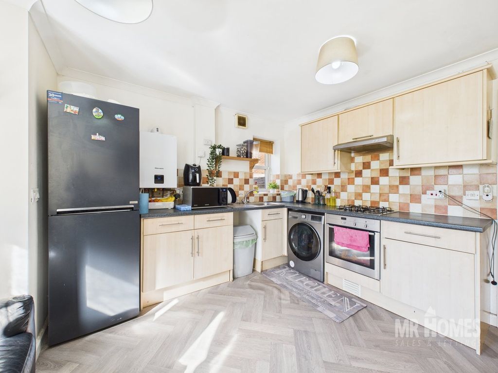 Property photo 2 of 24