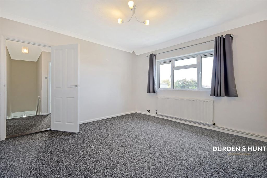 Property photo 3 of 15 Hazell Avenue